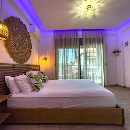 Bamboo Luxury Apartahotel 3*